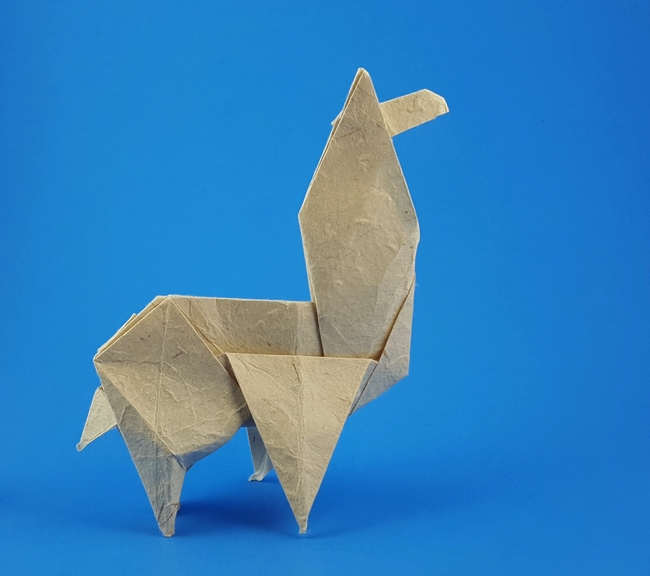 Origami Alpaca by Fumiaki Kawahata folded by Gilad Aharoni