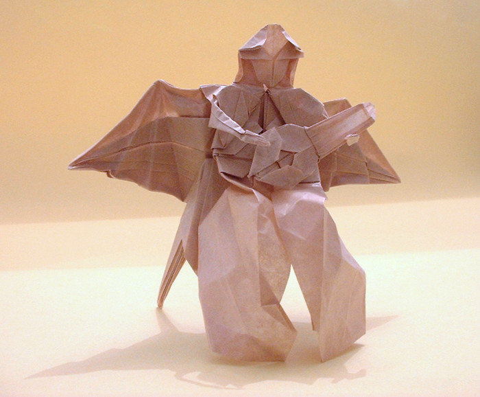 Origami Angel playing the lute by Fumiaki Kawahata folded by Gilad Aharoni