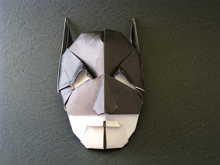 Origami Batman by Gabriel Alvarez Casanovas folded by Gilad Aharoni
