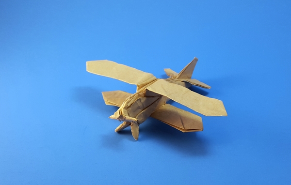 Origami Biplane by Yoshihide Momotani folded by Gilad Aharoni