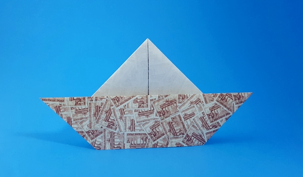Origami Fancy boat by Traditional folded by Gilad Aharoni