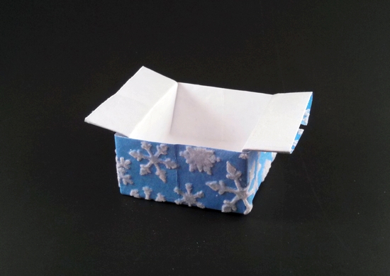 Origami Folding box (foil box) by Traditional folded by Gilad Aharoni