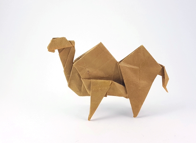 Origami Camel by Oriol Esteve folded by Gilad Aharoni