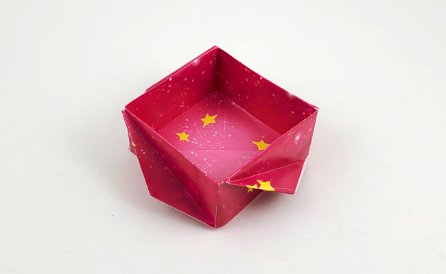 Origami Candy box by Quentin Trollip folded by Gilad Aharoni