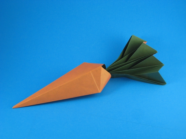 Origami Carrot by Jun Maekawa folded by Gilad Aharoni