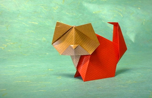 Origami Cat by Gay Merrill Gross folded by Gilad Aharoni