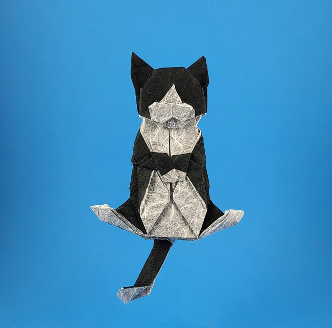 Origami Purring cat by Mitsuda Shigeru folded by Gilad Aharoni