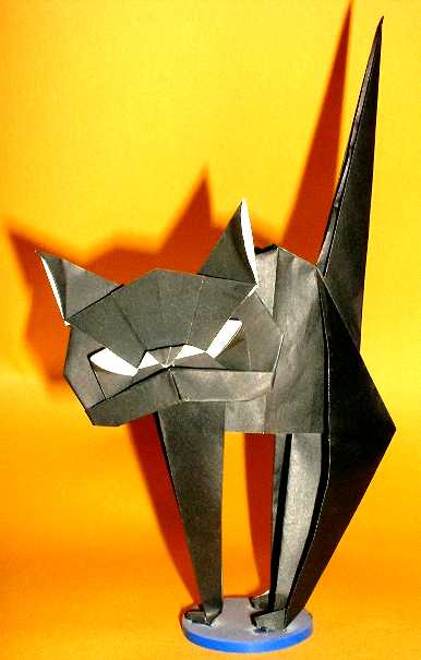 Origami Cat by Teruo Tsuji folded by Gilad Aharoni