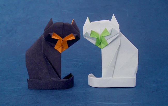 Origami Cat by Gilad Aharoni folded by Gilad Aharoni