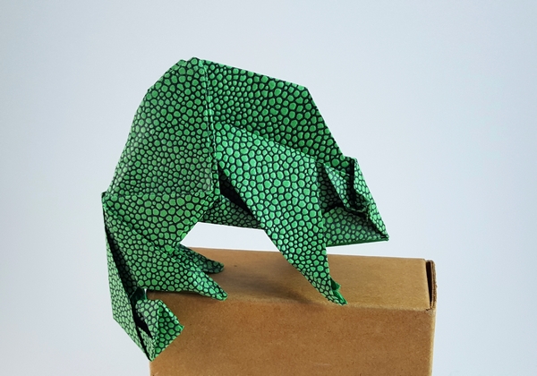 Origami Chameleon by Watanabe Dai folded by Gilad Aharoni
