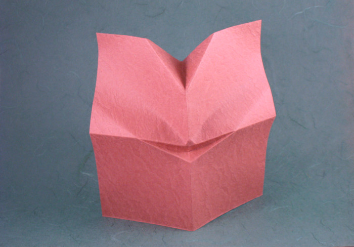 Origami Cheshire cat by Kunihiko Kasahara folded by Gilad Aharoni