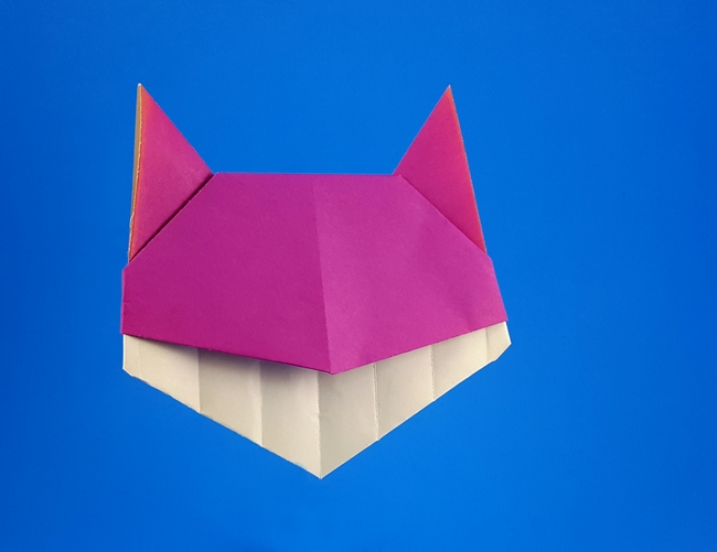 Origami Cheshire cat by Nick Robinson folded by Gilad Aharoni