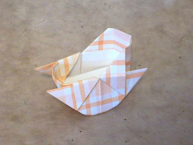 Origami Cradle by Yamanashi Akiko folded by Gilad Aharoni