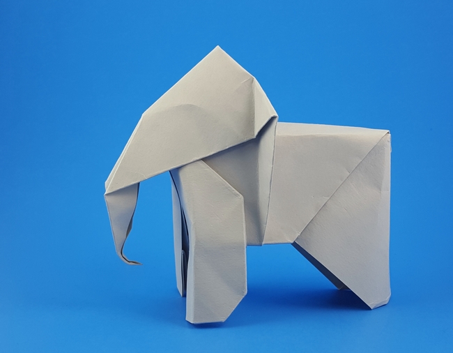 Origami Elephant by Wayne Brown folded by Gilad Aharoni