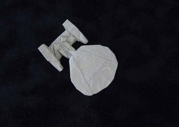 Origami Enterprise NCC-1701-D by Andrew Pang folded by Gilad Aharoni