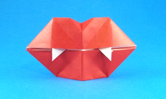 Origami Fangs by Ray Bolt folded by Gilad Aharoni