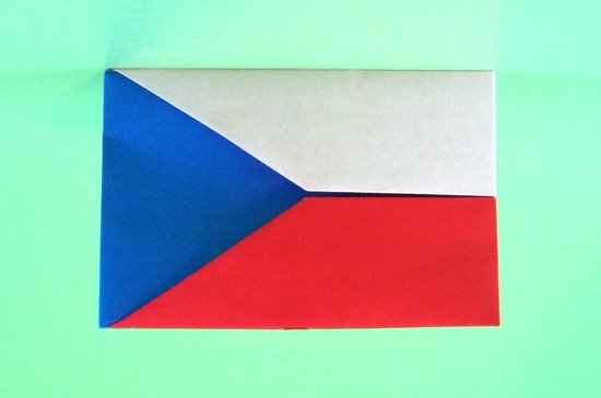Origami Flag of the Czech Republic by Ondrej E. Cibulka folded by Gilad Aharoni