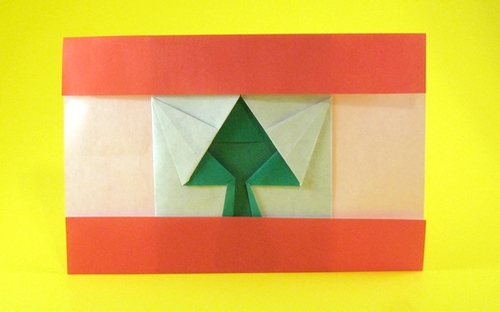 Origami Flag of Lebanon by Gilad Aharoni folded by Gilad Aharoni