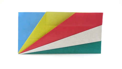 Origami Flag of Seychelles by Gilad Aharoni folded by Gilad Aharoni
