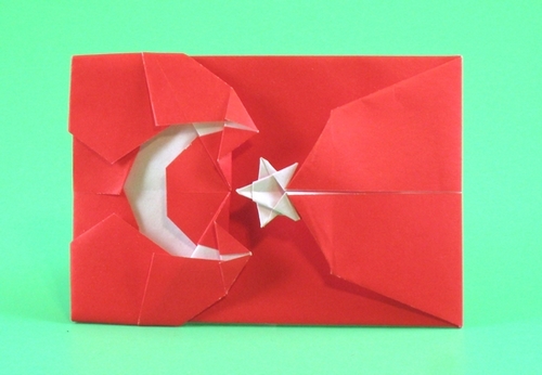 Origami Flag of Turkey by Gilad Aharoni folded by Gilad Aharoni