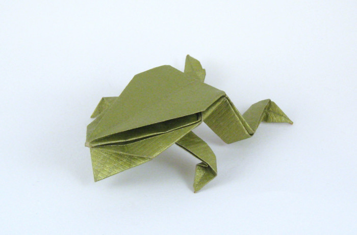 Origami Toad - silver by Jun Maekawa folded by Gilad Aharoni