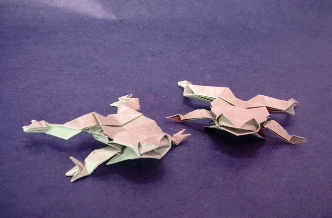 Origami Frog with toes by John Montroll folded by Gilad Aharoni