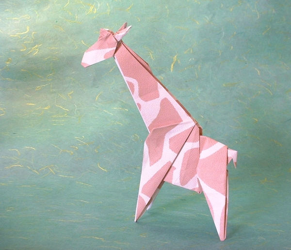 Origami Giraffe by Seiji Nishikawa folded by Gilad Aharoni