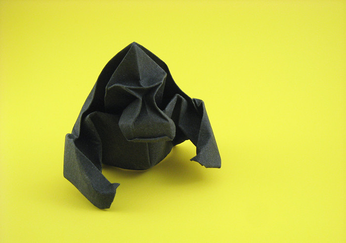 Origami Gorilla by Do Ba Huy folded by Gilad Aharoni