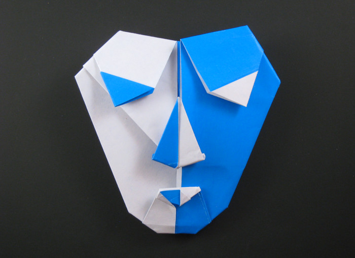 Origami Harlequin mask by Robert Neale folded by Gilad Aharoni