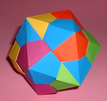 Origami Module icosahedron by Tomoko Fuse folded by Gilad Aharoni