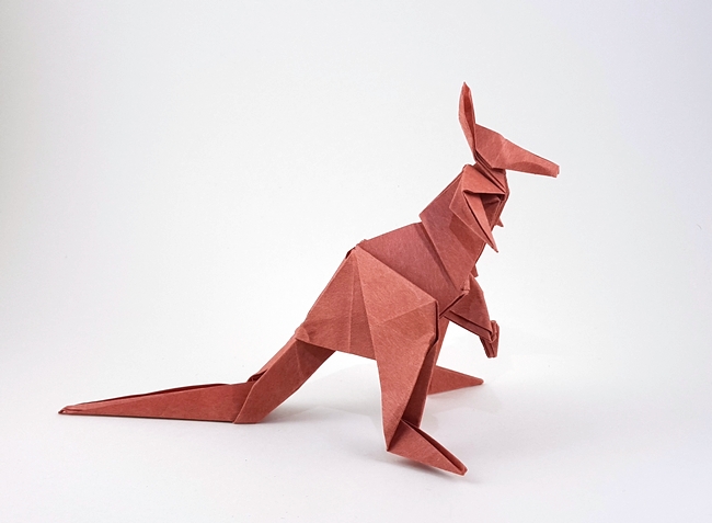 Origami Kangaroo by Fumiaki Kawahata folded by Gilad Aharoni