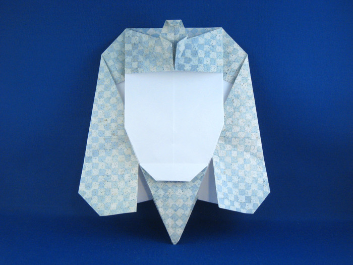 Origami Tutankhamun mask by Marcela Brina folded by Gilad Aharoni