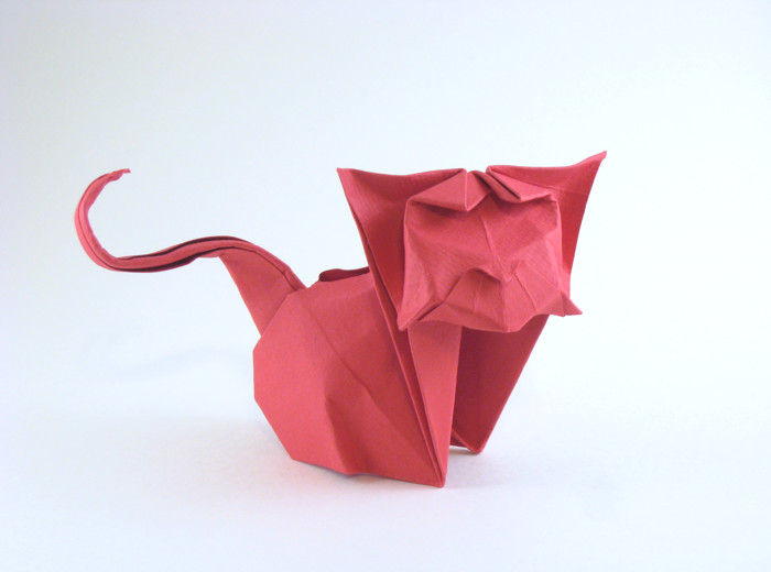 Origami Kitten by Hoang Tien Quyet folded by Gilad Aharoni