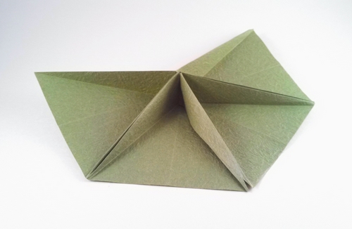 Origami Lily pad by Jun Maekawa folded by Gilad Aharoni