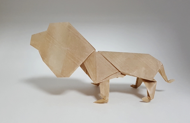 Origami Lion by Neal Elias folded by Gilad Aharoni