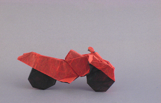 Origami Motorbike by Sakasegawa Takashi folded by Gilad Aharoni
