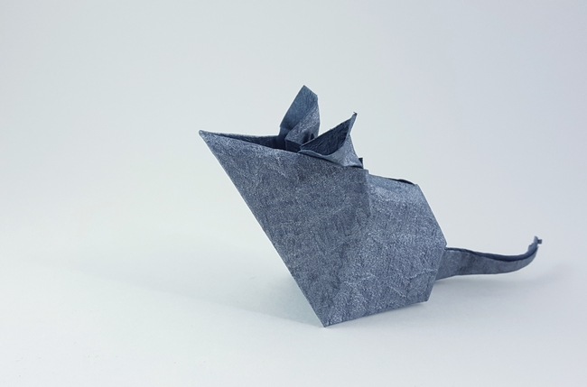 Origami Mouse by Makoto Yamaguchi folded by Gilad Aharoni
