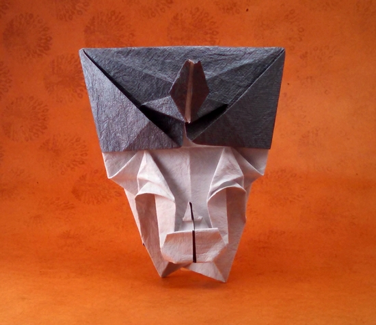 Origami Nefertiti by Kawai Toyoaki folded by Gilad Aharoni