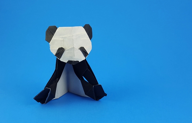 Origami Panda by Kamo Hiroo folded by Gilad Aharoni