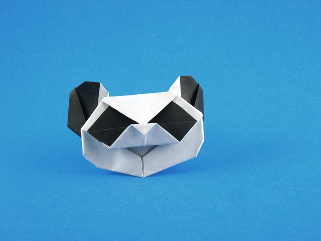 Origami Panda head by Edward Megrath folded by Gilad Aharoni