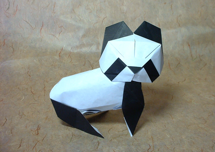 Origami Panda by Yoshihide Momotani folded by Gilad Aharoni