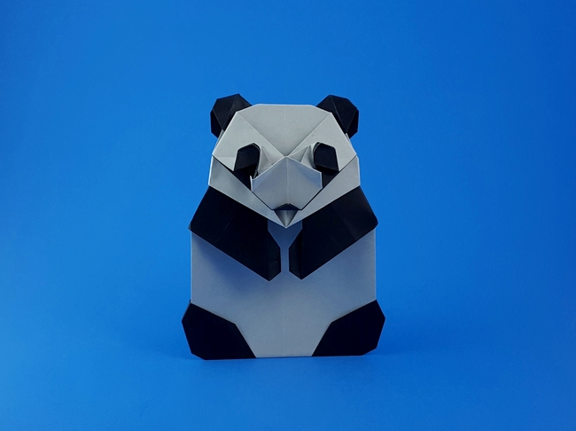 Origami Panda by Eiji Tsuchito folded by Gilad Aharoni