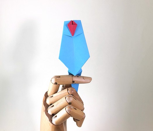 Origami Parrot by Ashimura Shun'ichi folded by Gilad Aharoni