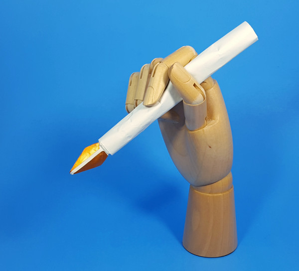 Origami Pen by David Petty folded by Gilad Aharoni