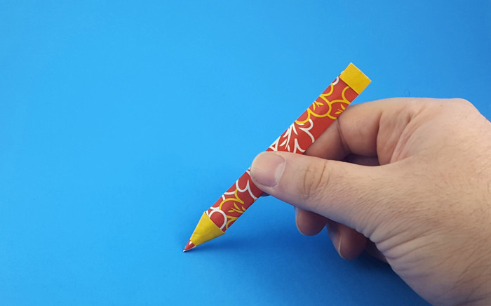 Origami Pencil with eraser by Vicente Palacios folded by Gilad Aharoni