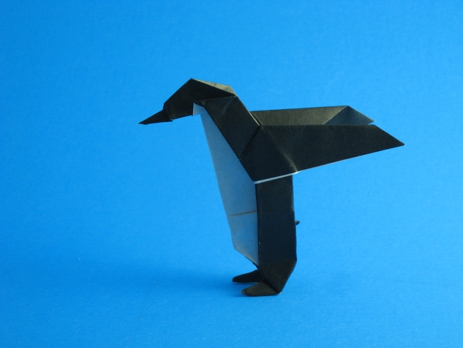Origami Penguin by Fuchimoto Muneji folded by Gilad Aharoni