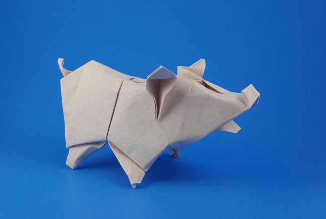 Origami Pig by Zhen-Ming Huang folded by Gilad Aharoni