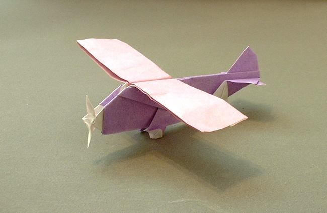 Origami Propeller plane by Seiji Nishikawa folded by Gilad Aharoni