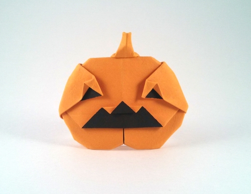 Origami Jack-o'-lantern by Mark Bolitho folded by Gilad Aharoni