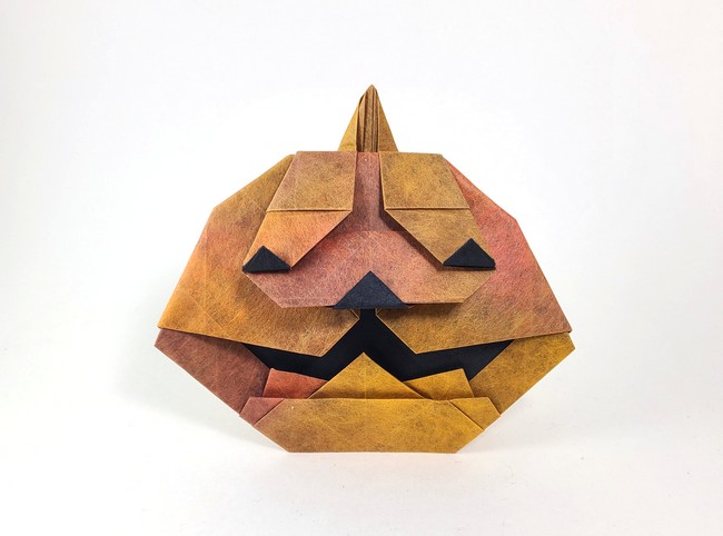 Origami Jack-o'-lantern by Wei Lin Chen folded by Gilad Aharoni